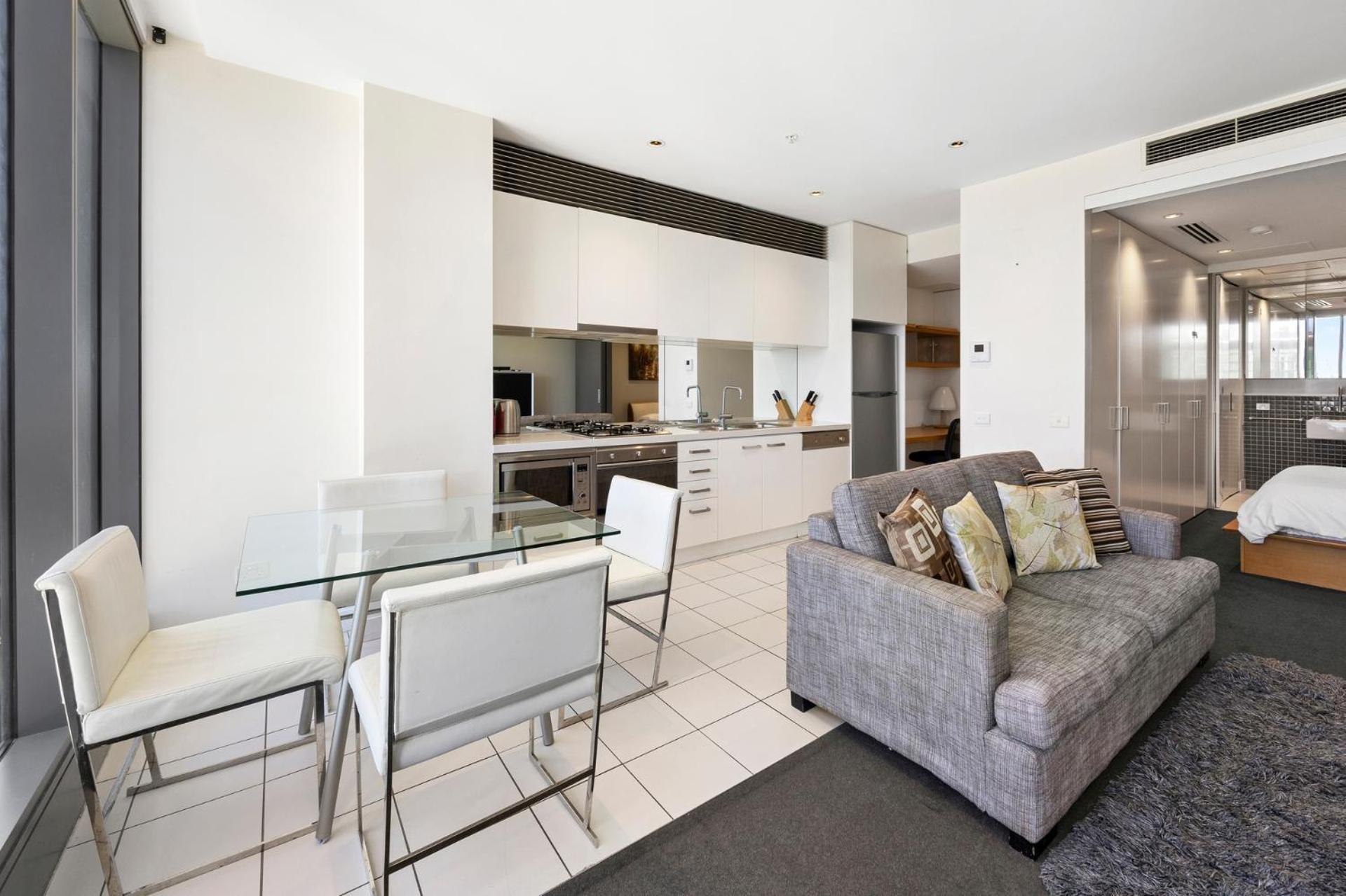 Luxury Designer Suite In Most Prestigious Location In Melbourne Buitenkant foto